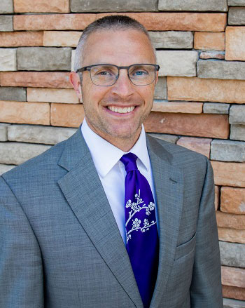 Dr. Matthew Teeter headshot