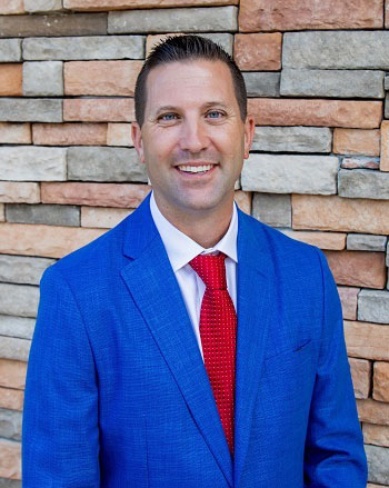 Dr. Tim Dilg headshot